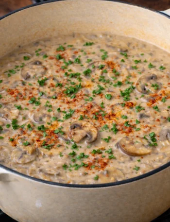 Hungarian Mushroom Paprika Soup