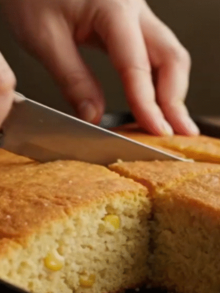 Moist Apple Cinnamon Cornbread