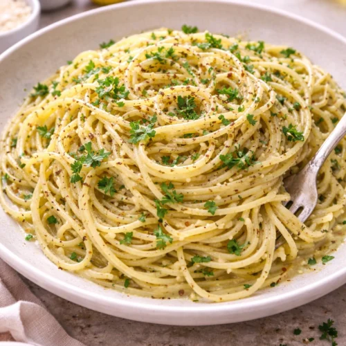 Easy Lemon Garlic Pasta (20-Minute Mediterranean Comfort Meal)